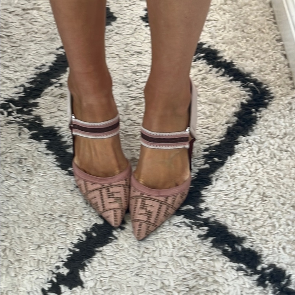 Fendi Colibri Pointed Toe Slingback Pump (Women) - 41 - Picture 11 of 13
